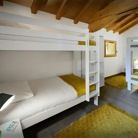 Morris - Ovo Network Chalet